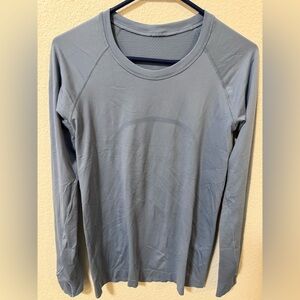 lululemon athletica Blue/Gray Long Sleeve shirt